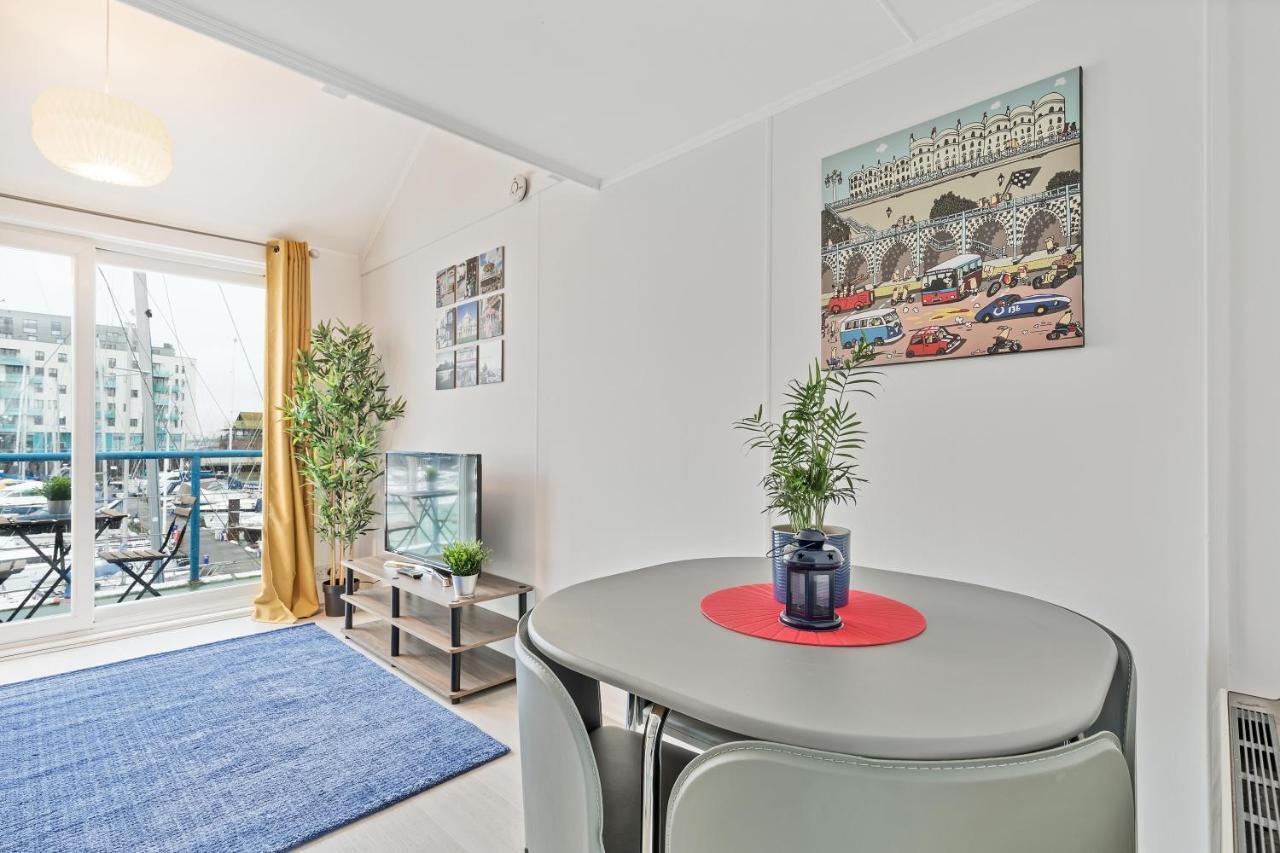 Apartmán On The Water With Free Parking - By My Getaways Hove Exteriér fotografie